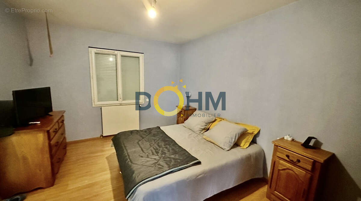 Ensemble immobilier d'exception à Brioude   Plus de 1 700 m2 bâtis sur 7 700 m2 de terrain - photo 20