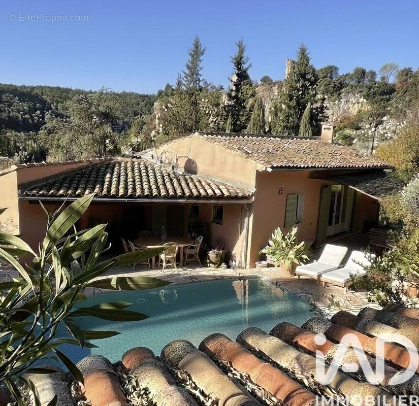 Photo 1 - Maison à COTIGNAC