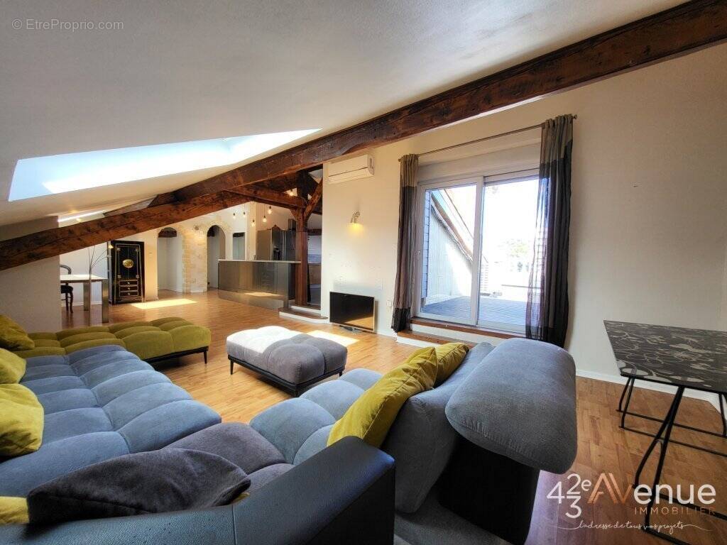 Appartement à SAINT-ETIENNE