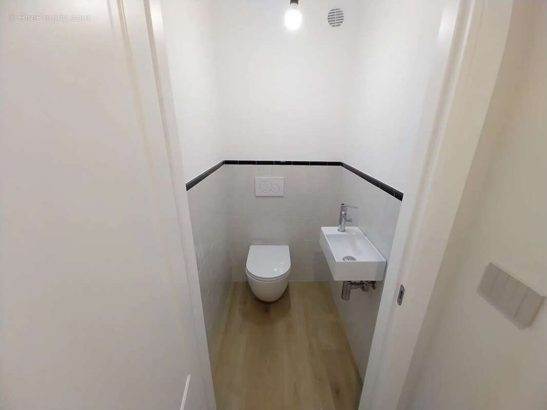 Appartement à ROQUEBRUNE-CAP-MARTIN