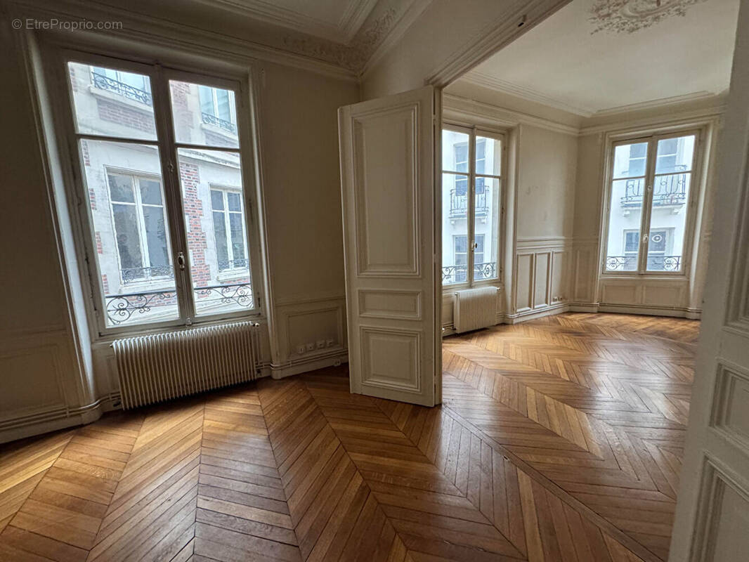 Appartement à PARIS-6E