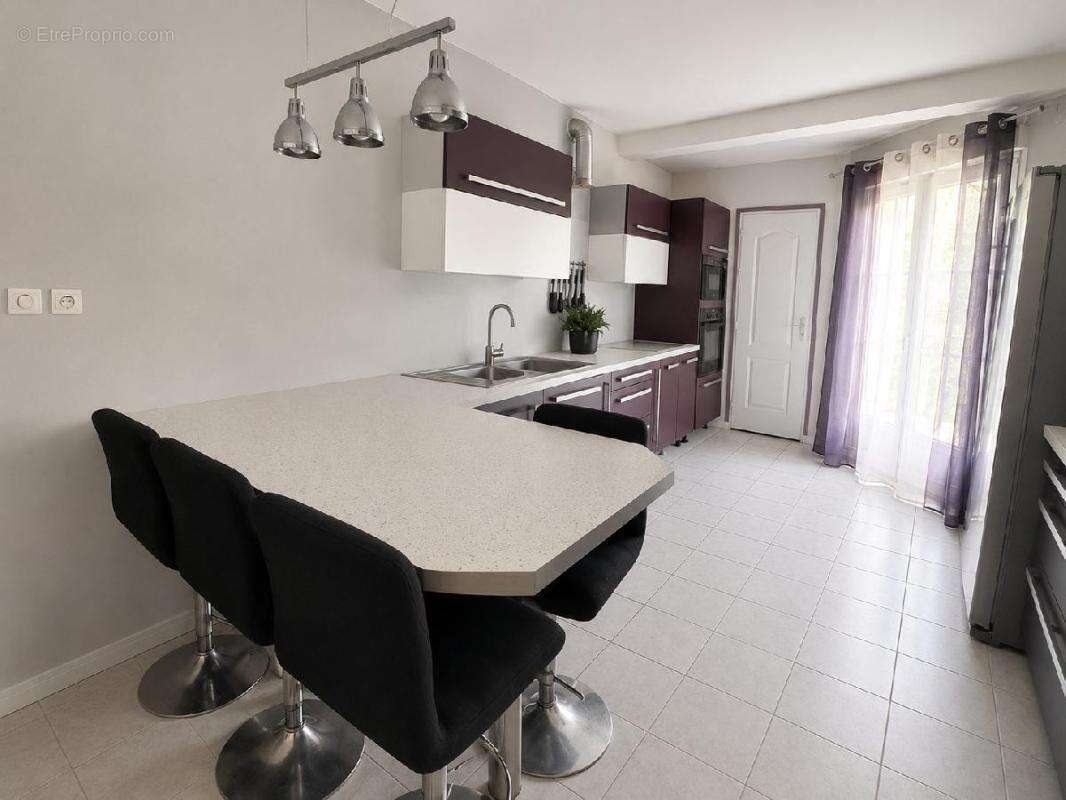 Maison 98 m² à Courmelles  - photo 4