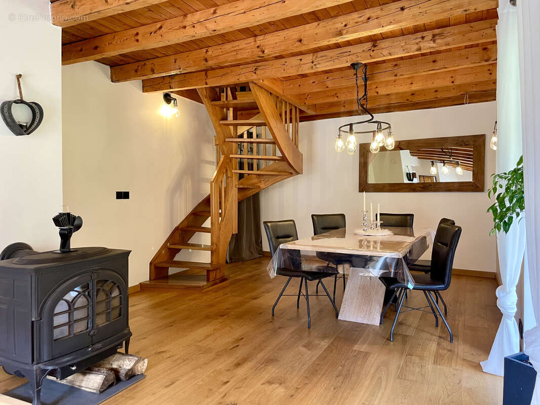 Maison à LE PETIT-BORNAND-LES-GLIERES