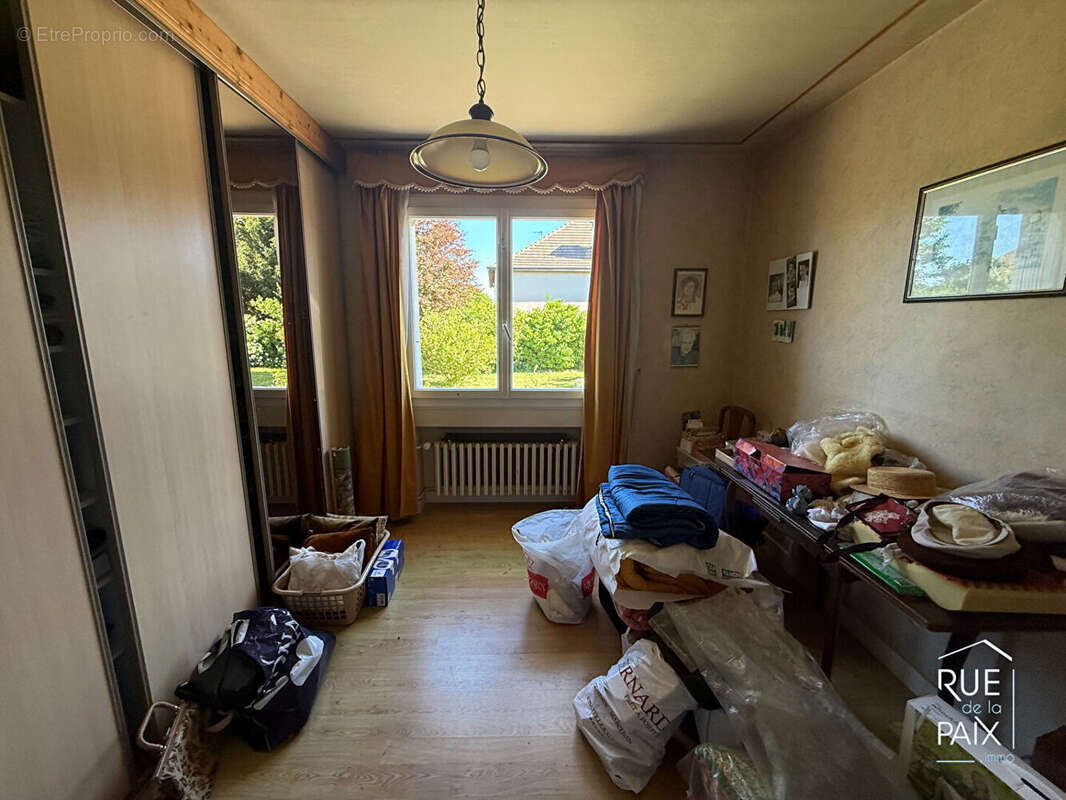 Ensemble immobilier Dangé-Saint-Romain  223m2 - photo 8