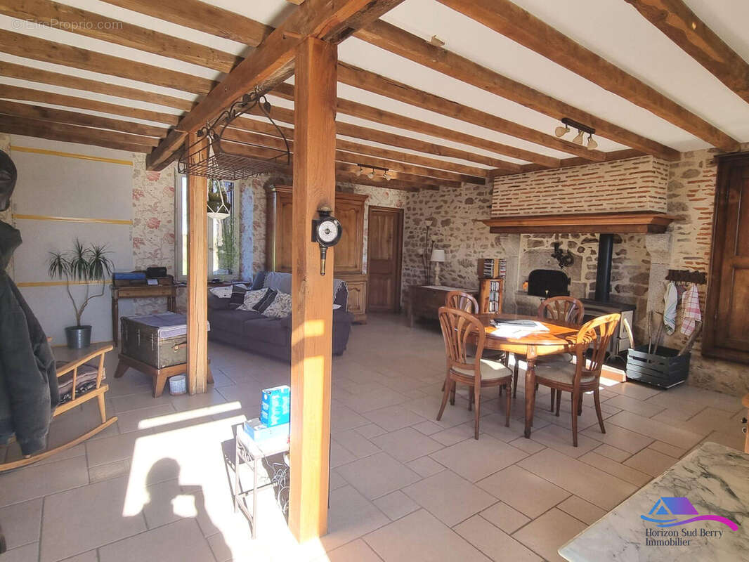 séjour - Maison à CREVANT