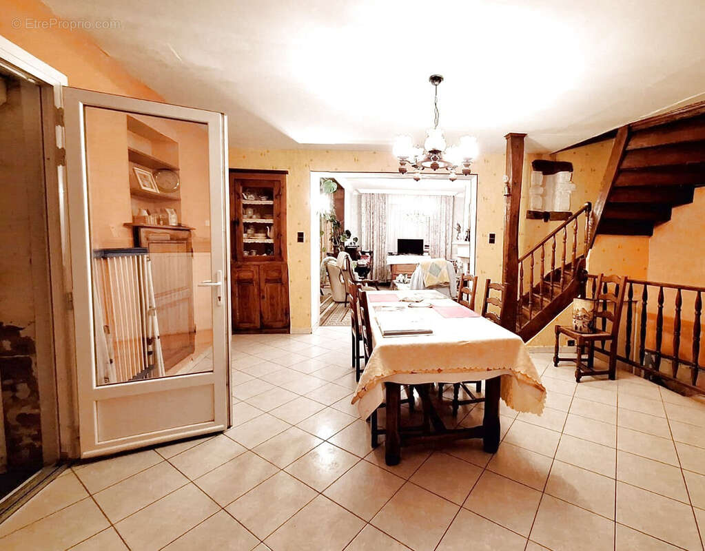 Maison à MAISNIL-LES-RUITZ