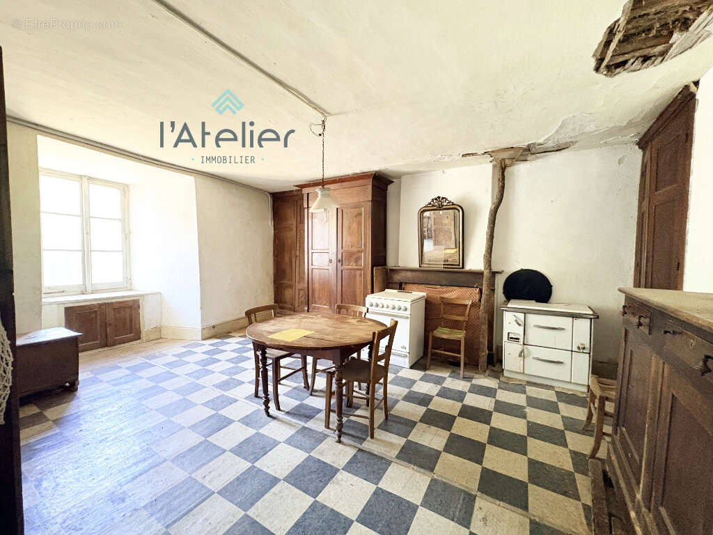 La Porte du Louron - Grande maison et grange attenante à rénover - photo 2