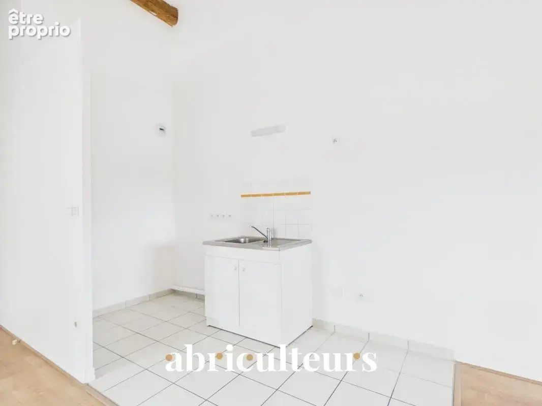 Appartement T2 de caractère au sein d’une ancienne Grange Dîmière en vente à Survilliers (95470) - photo 9
