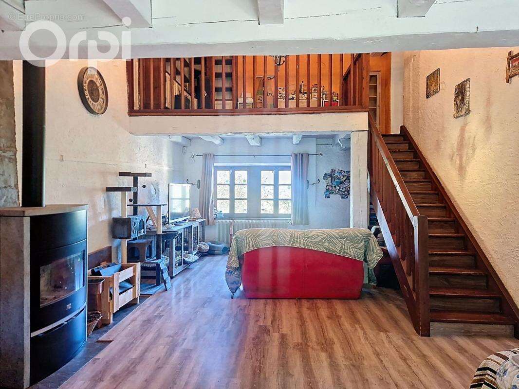 Maison à SAINT-GERMAIN-SUR-RHONE