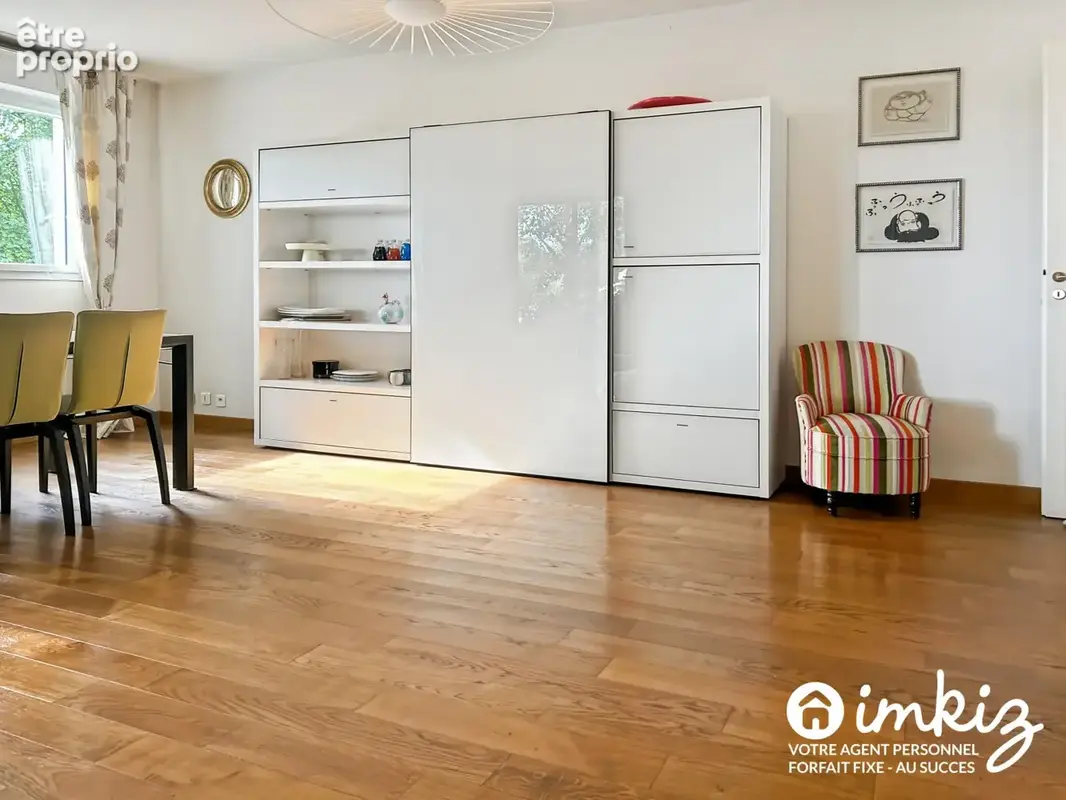 St-Maurice  T5  107 m²  balcon terrasse 2 parkings - photo 4