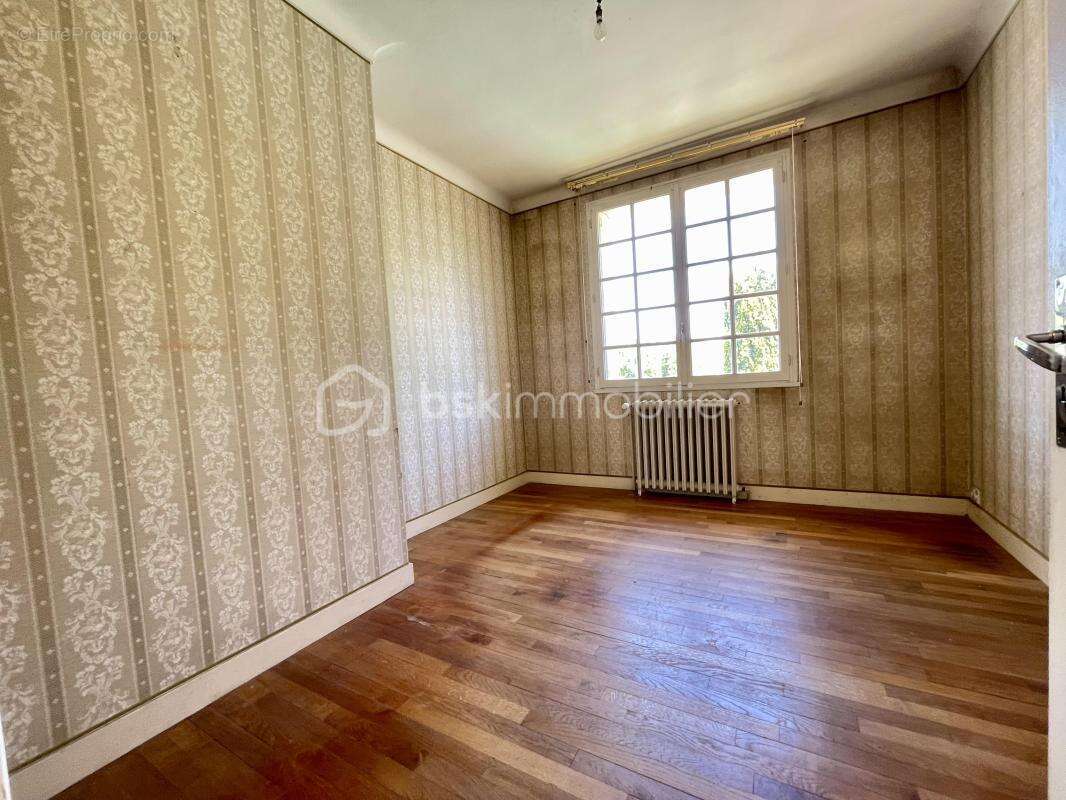 Maison de caractère avec fort potentiel – montmorillon - photo 6