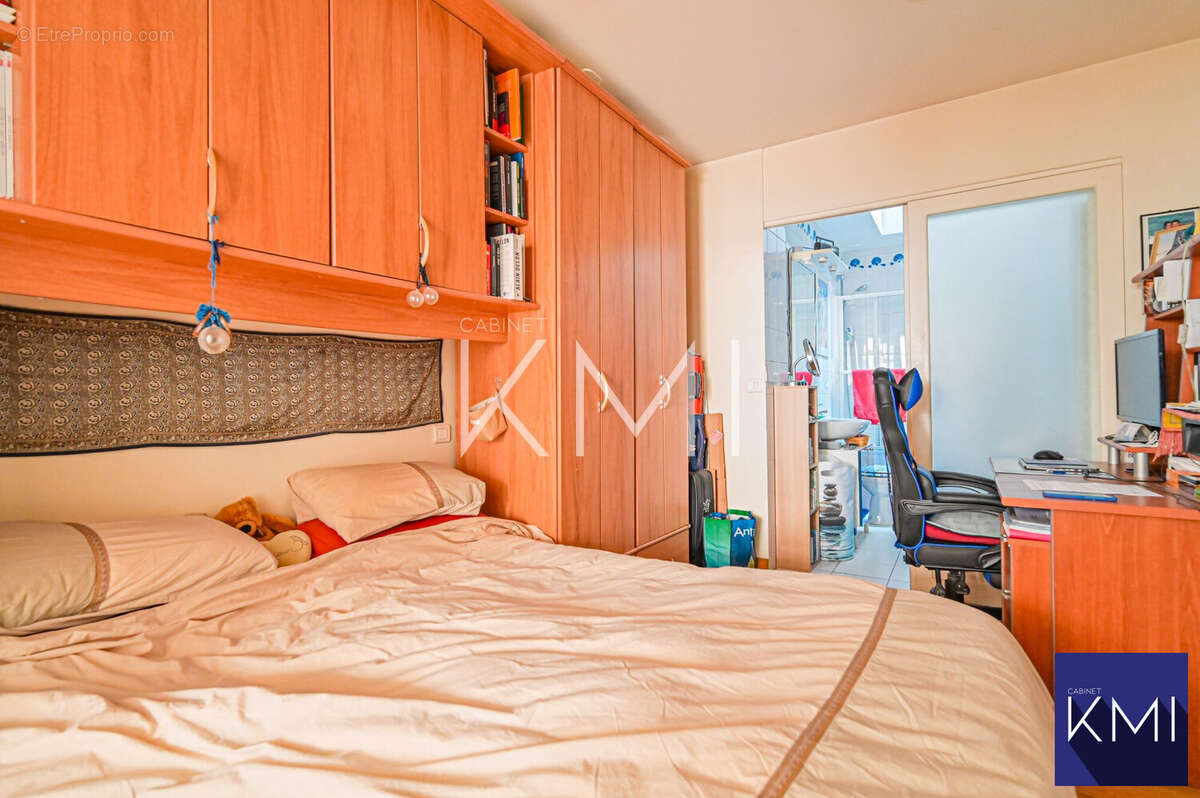 Appartement à PARIS-11E