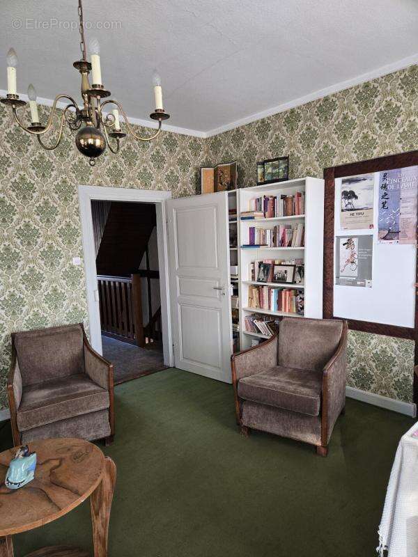 Maison de caractère de 181,50 m² sur un terrain de 1703 m² - photo 16