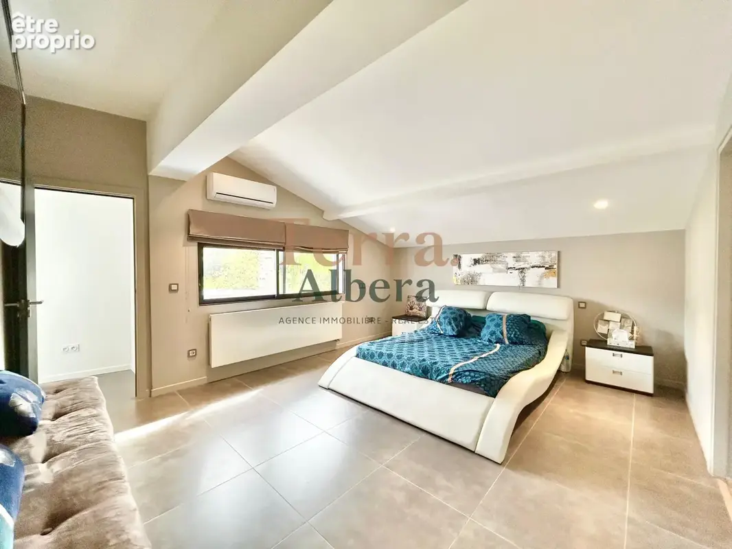 Villa Contemporaine avec piscine, studio indépendant, et grand garage atelier - photo 26