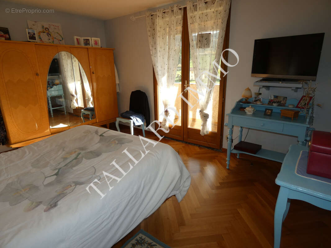 Maison à TURRIERS