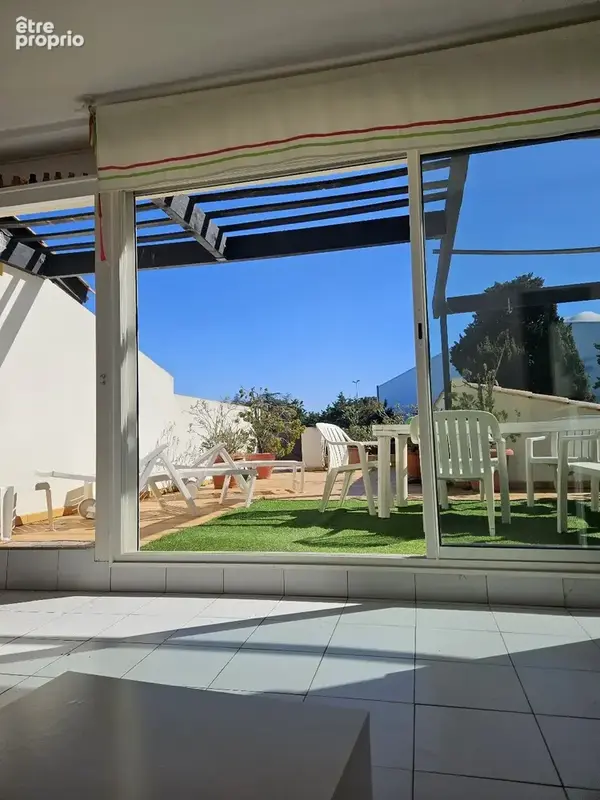 3 pieces et Vaste terrasse de 45 m² parking piscine tennis - photo 9