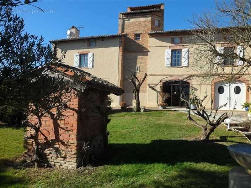 Maison à LA SALVETAT-BELMONTET