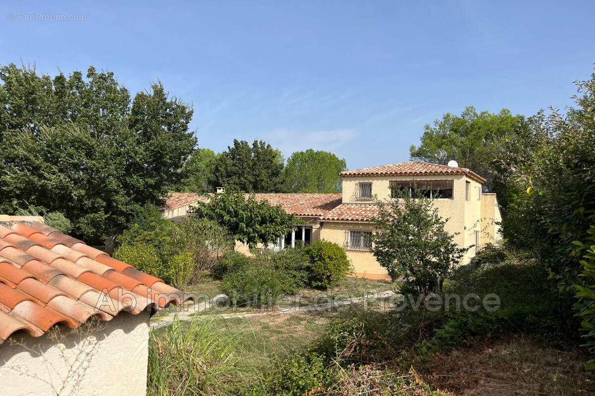 Maison à ROGNES
