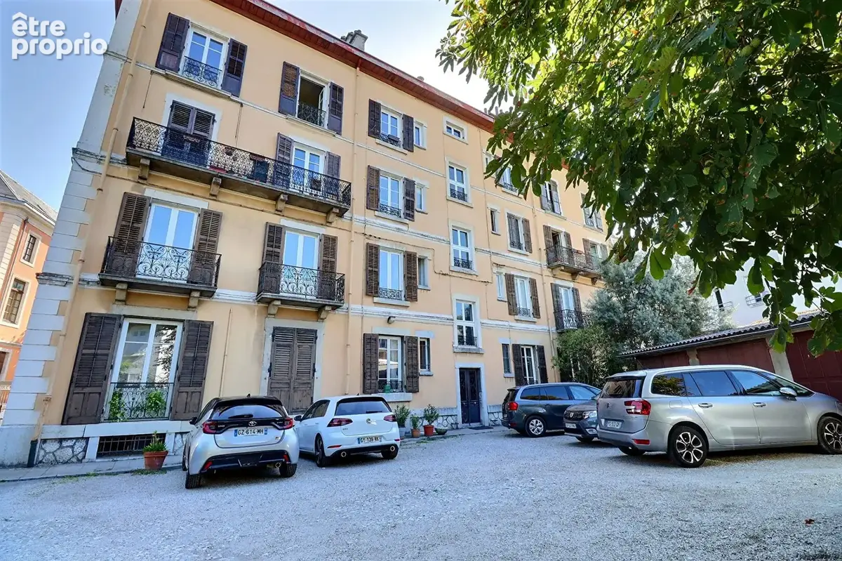 Appartement Haussmannien Chambéry Centre - 7 pièces avec garage et cave - photo 15