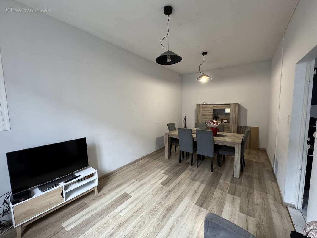 Appartement à CHALAIS