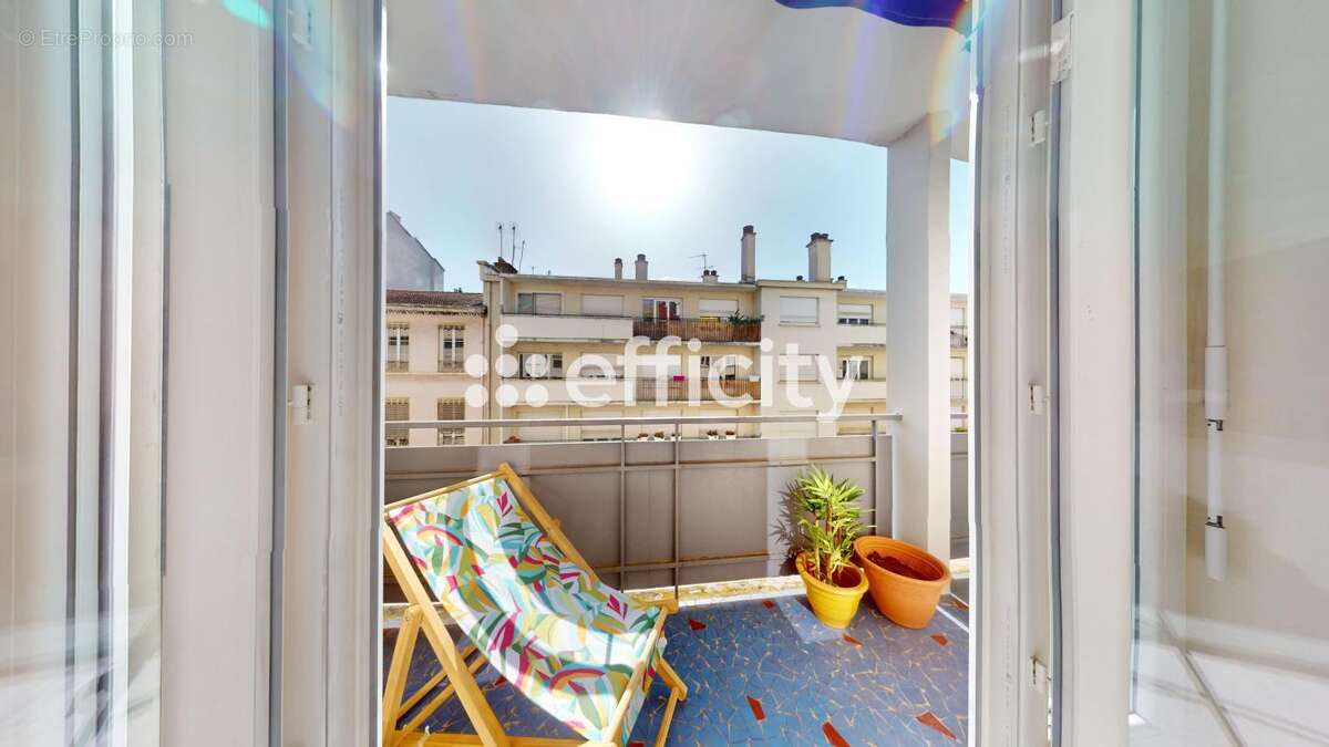 Appartement à LYON-6E