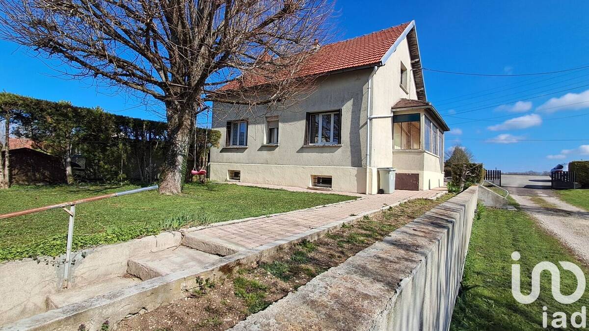 Photo 1 - Maison à CRIMOLOIS