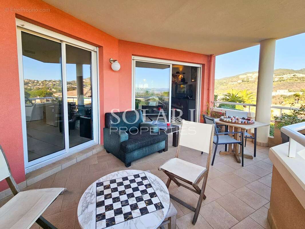 Appartement à MANDELIEU-LA-NAPOULE