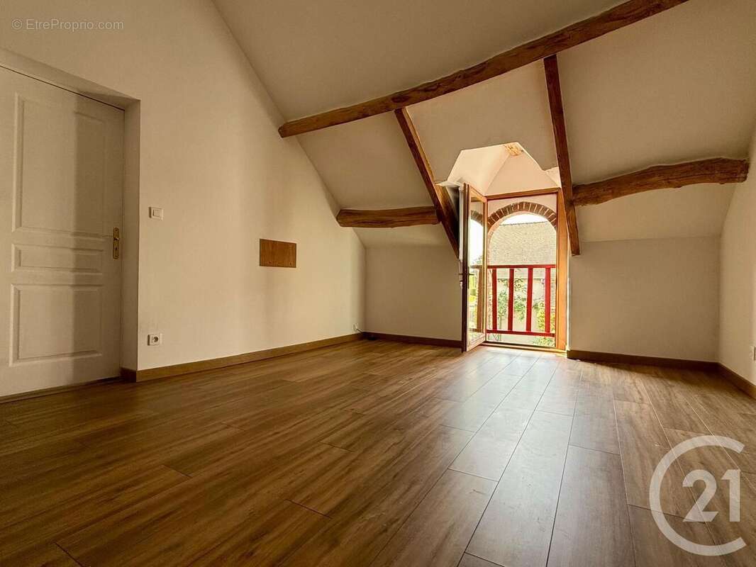 Maison à VERT-EN-DROUAIS