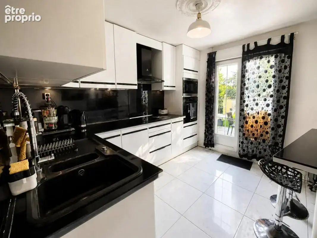 Maison de 6 pièces de 117 m² à Saint-Brice-sous-Forêt - photo 9