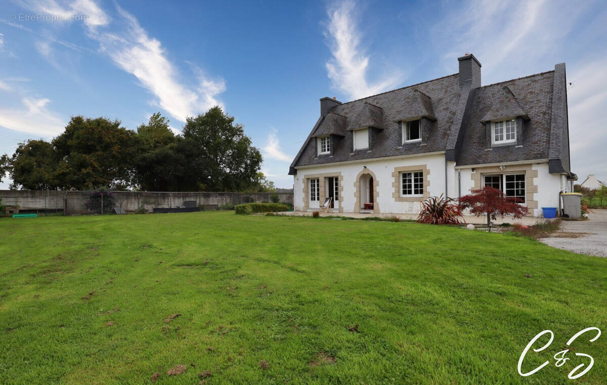 Maison à PLOMEUR