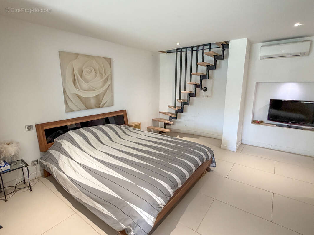 Maison à CAGNES-SUR-MER