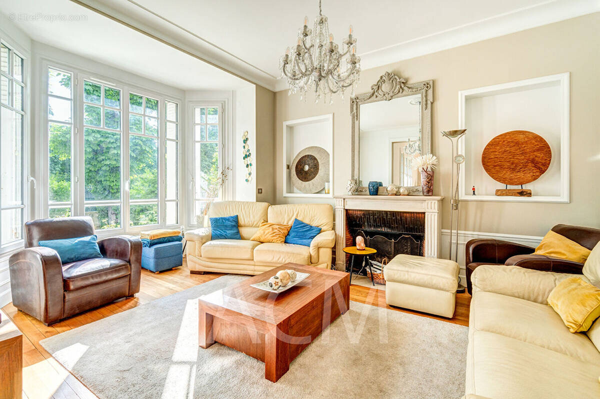 Maison à MAISONS-LAFFITTE