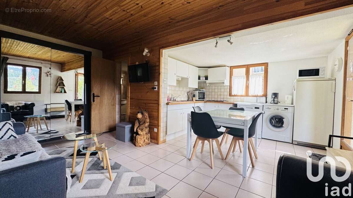 Photo 2 - Maison à FORMIGUERES