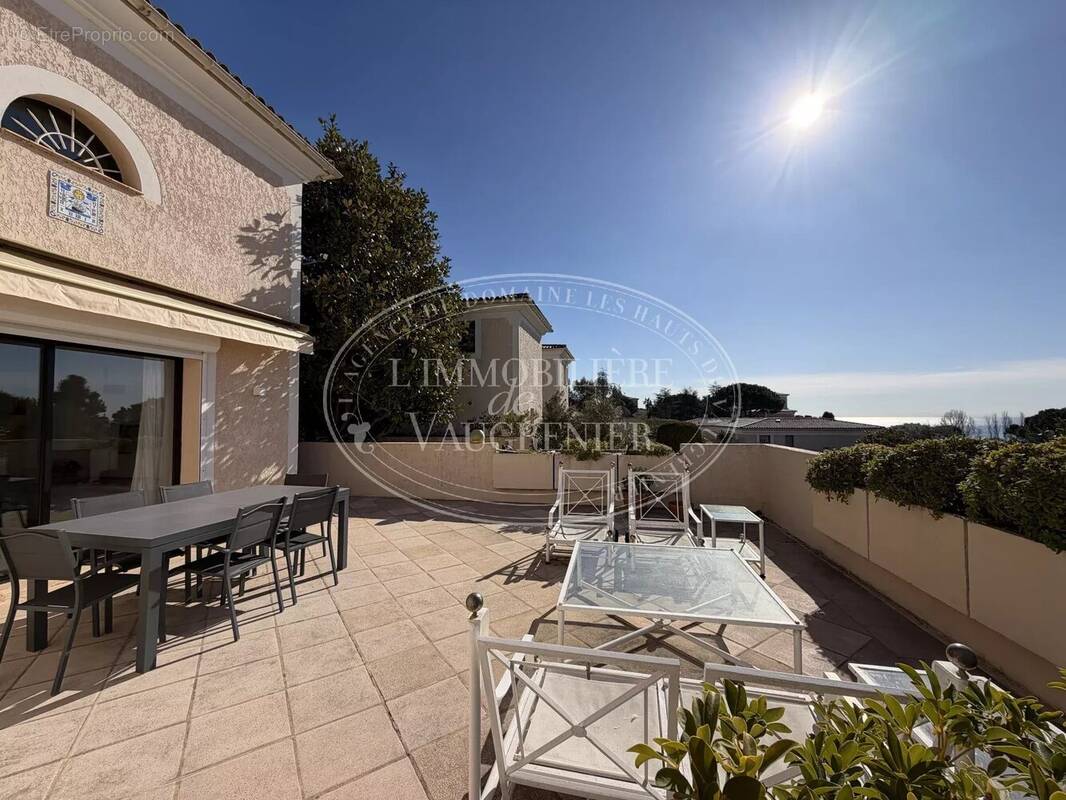 Maison à VILLENEUVE-LOUBET