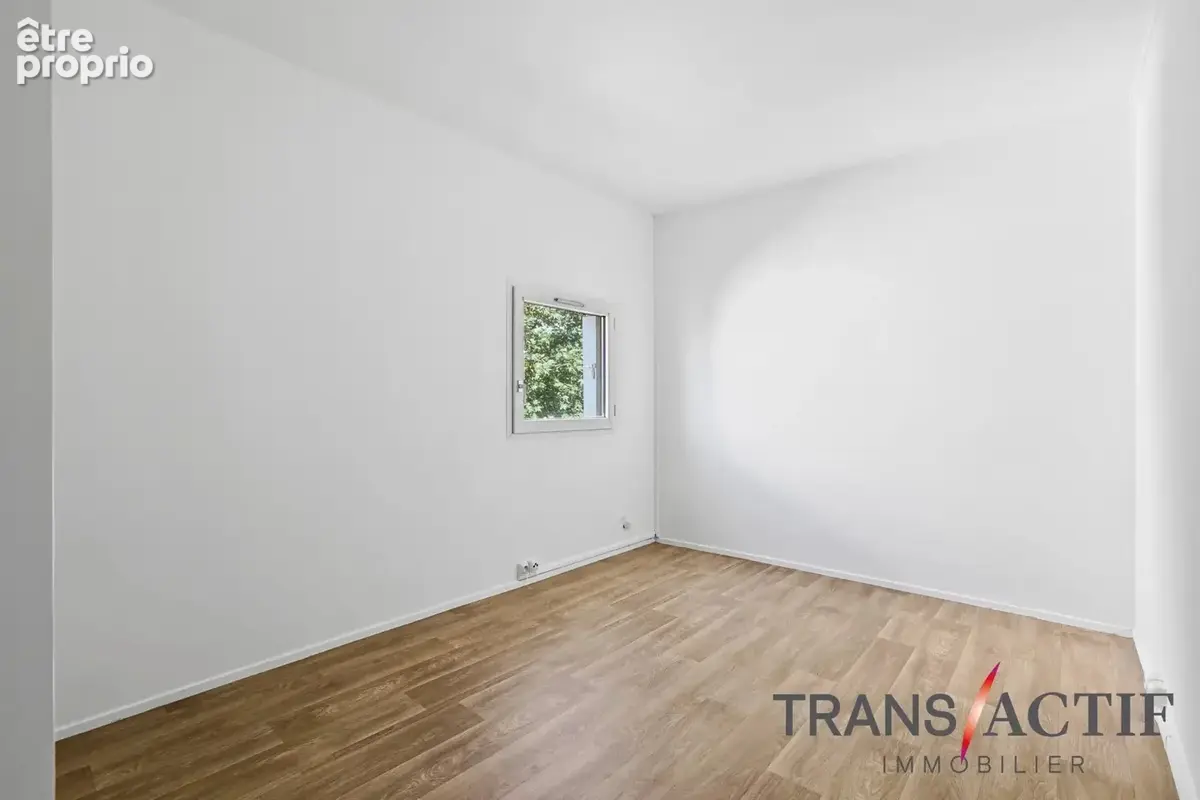 À vendre - appartement 4 pièces – evry courcouronnes - photo 4