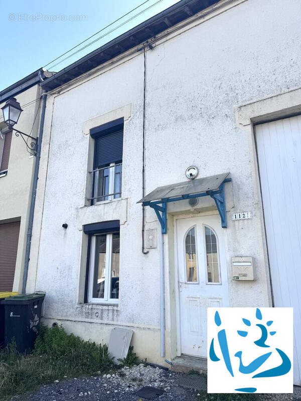 Maison à POURU-SAINT-REMY