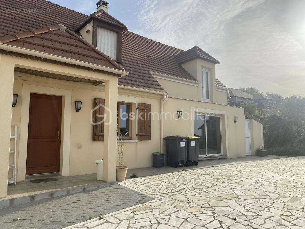 Maison familiale 5 chambres – Saint-Pierre-du-Perray - photo 16