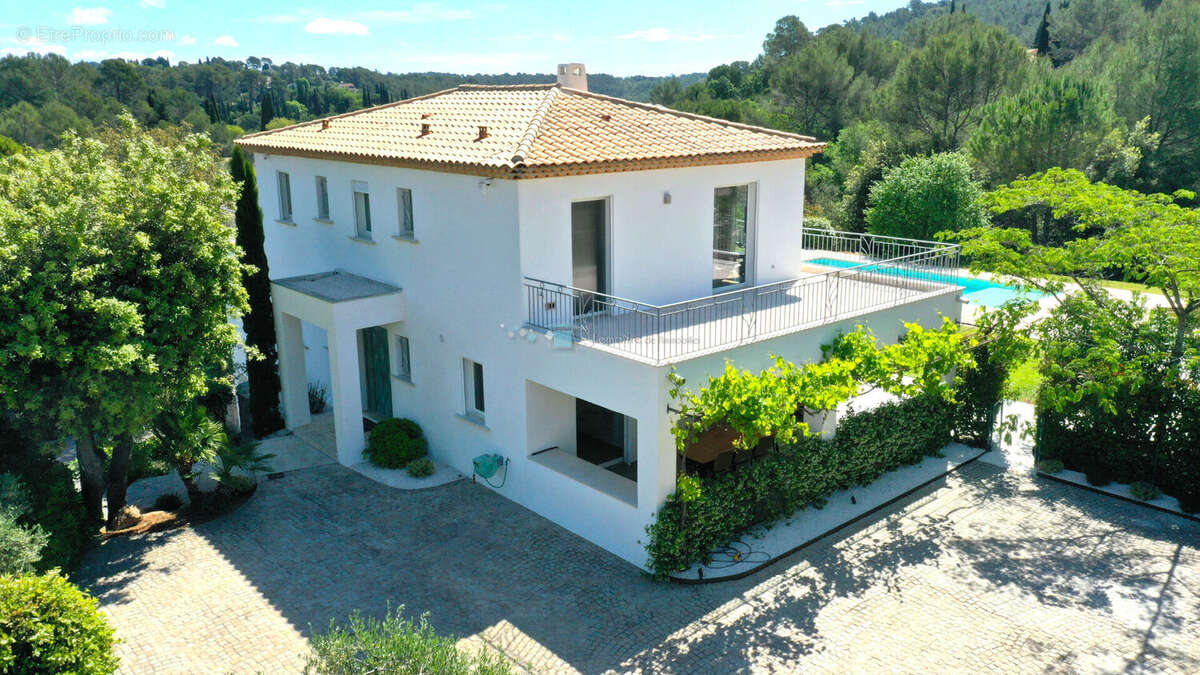 Maison à PEYMEINADE