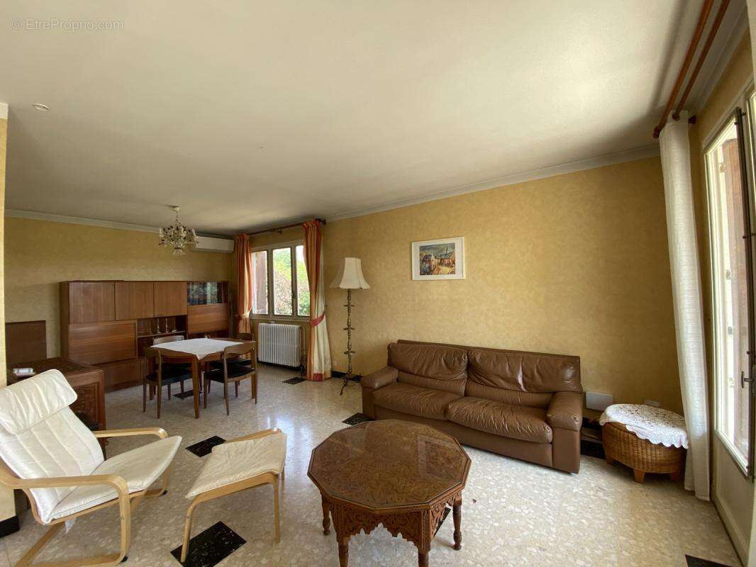 Maison 8 pièces 215 m² Balma  Grand terrain au calme - photo 4
