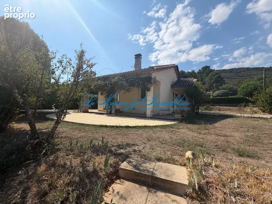Photo Maison à Mialet au prix de 230 000€