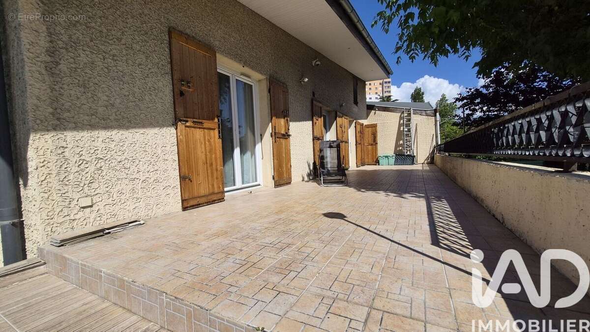 Photo 7 - Maison à ECHIROLLES