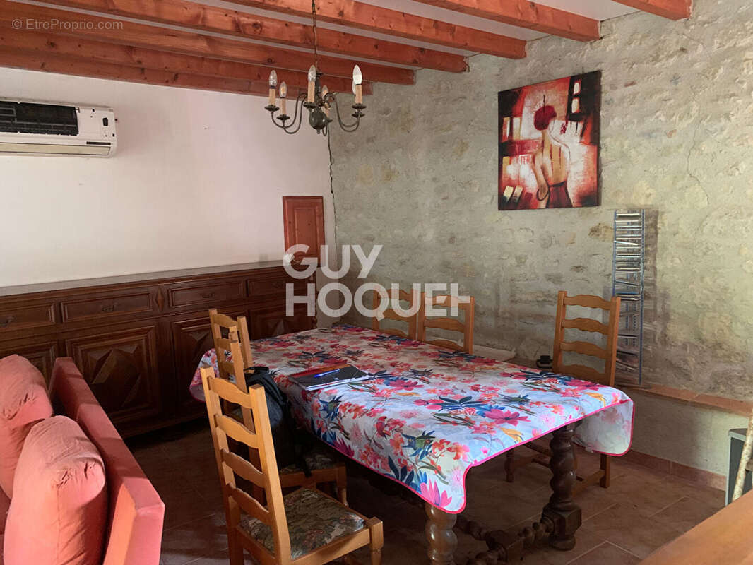 Maison à MONSEGUR