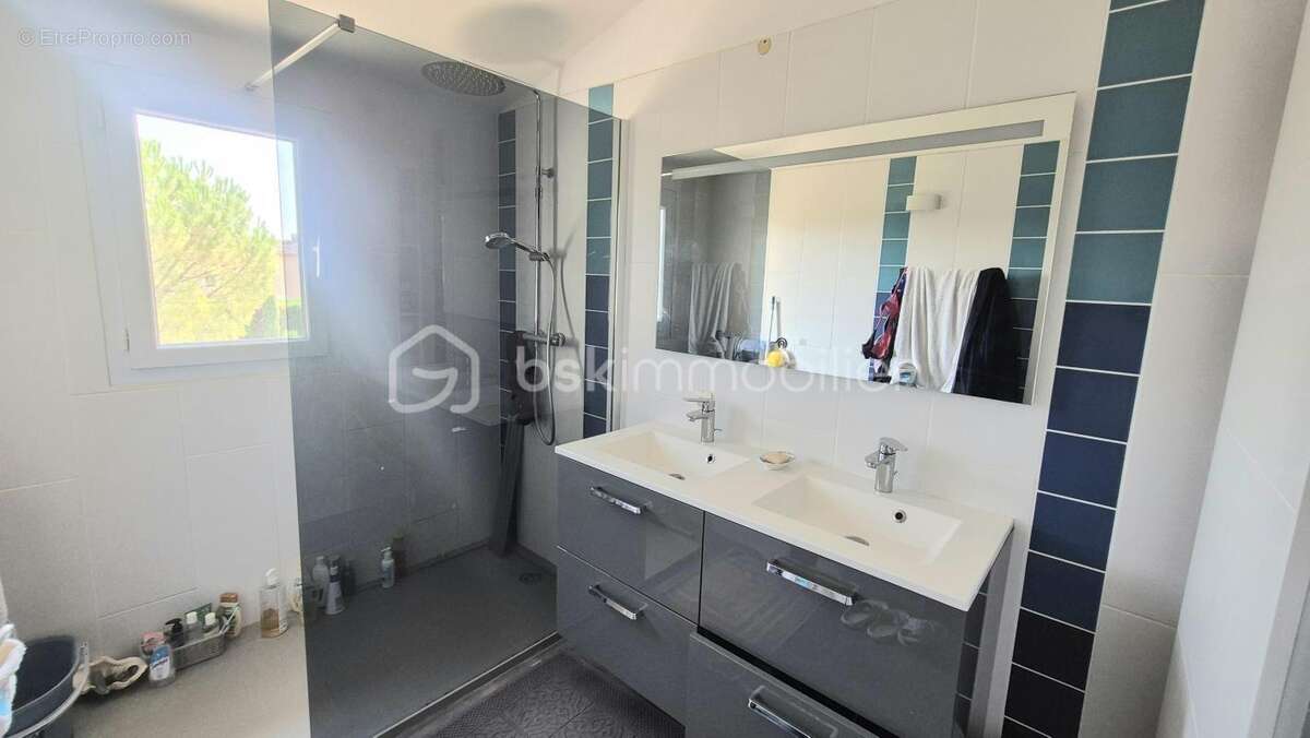 Maison à SAINT-SATURNIN-LES-APT