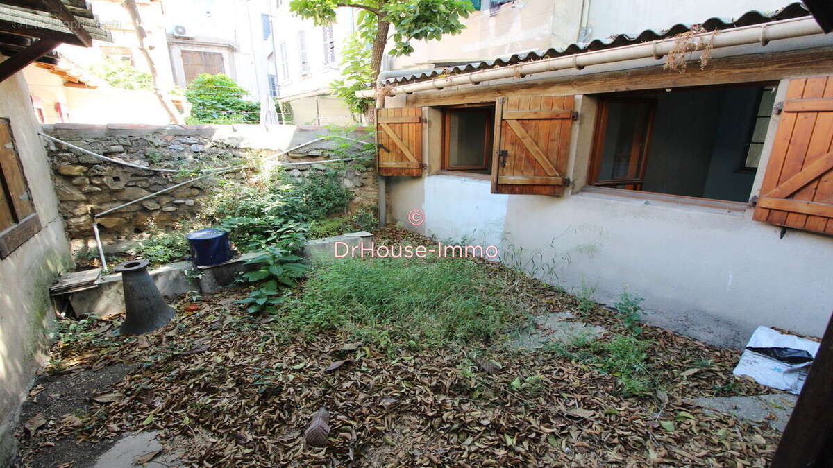 Commerce à MARSEILLE-5E