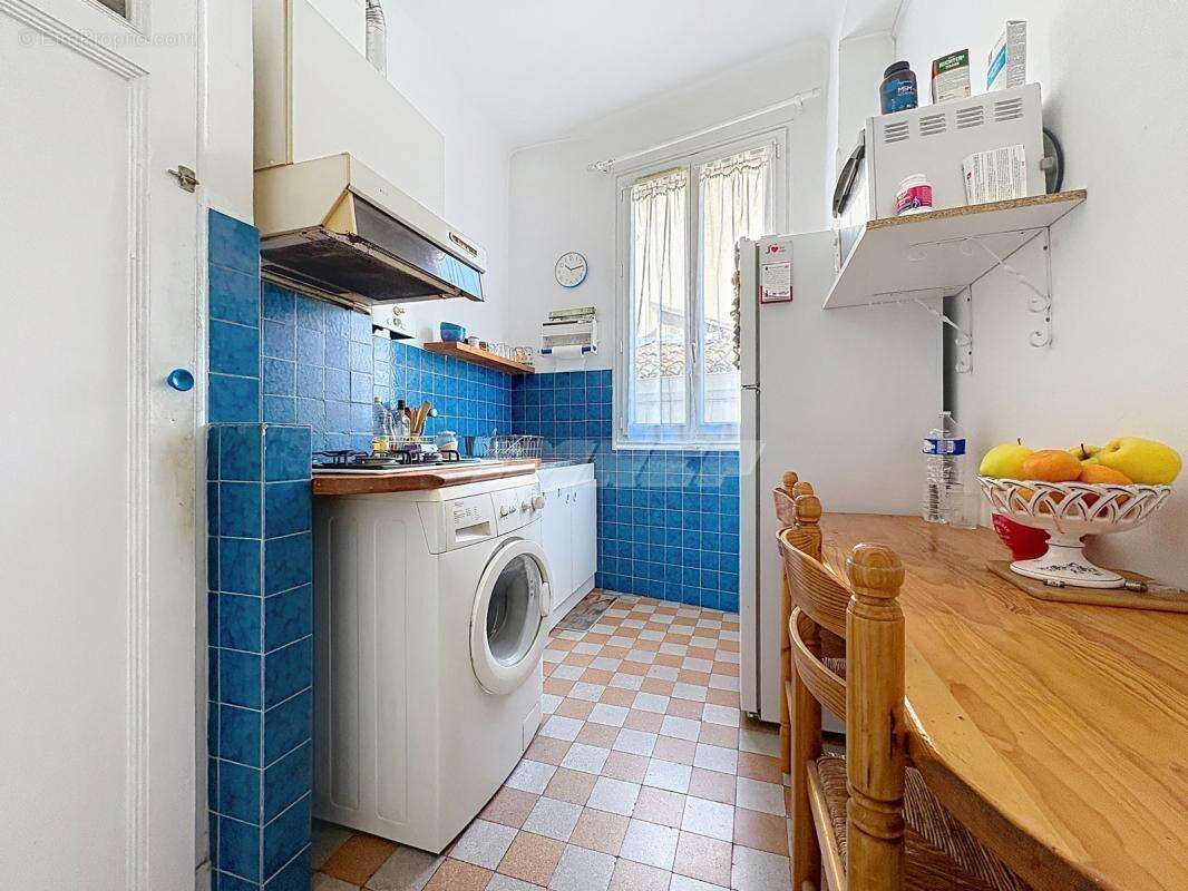 Appartement à MARSEILLE-5E