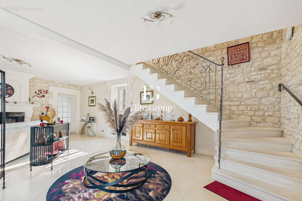 Magnifique maison charentaise aux portes d'angouleme - photo 8