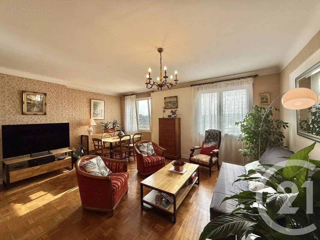 Appartement à MOULINS