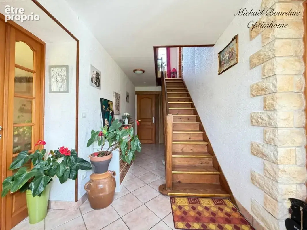  Maison familiale de caractère 190 m2 – 5 chambres – Environnement calme – Proche centre de La Flèche - photo 7