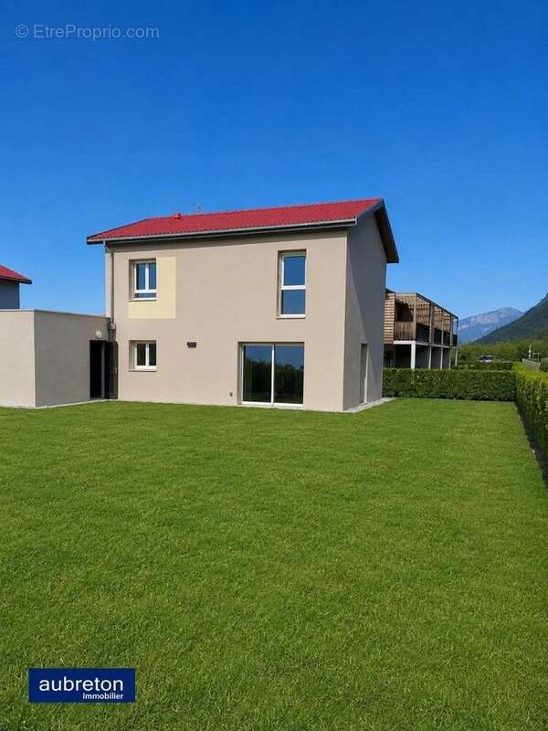 Maison à COGNIN-LES-GORGES