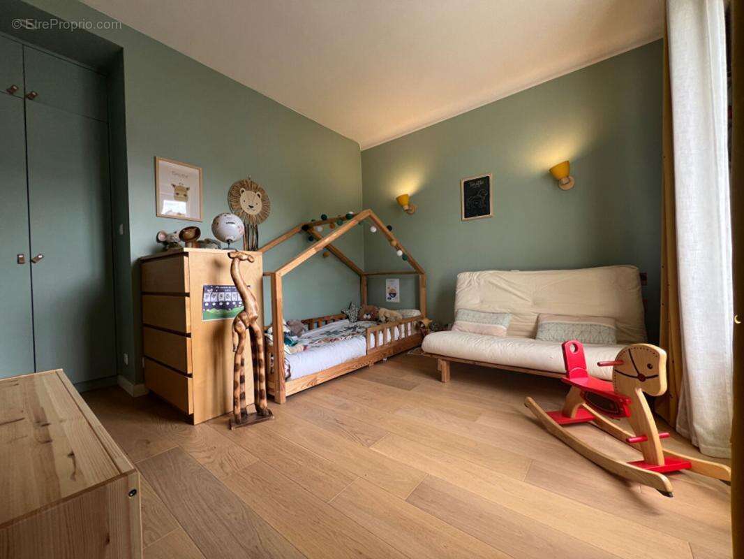 Maison de 161 m2 - 5 chambres - JARDIN - photo 17